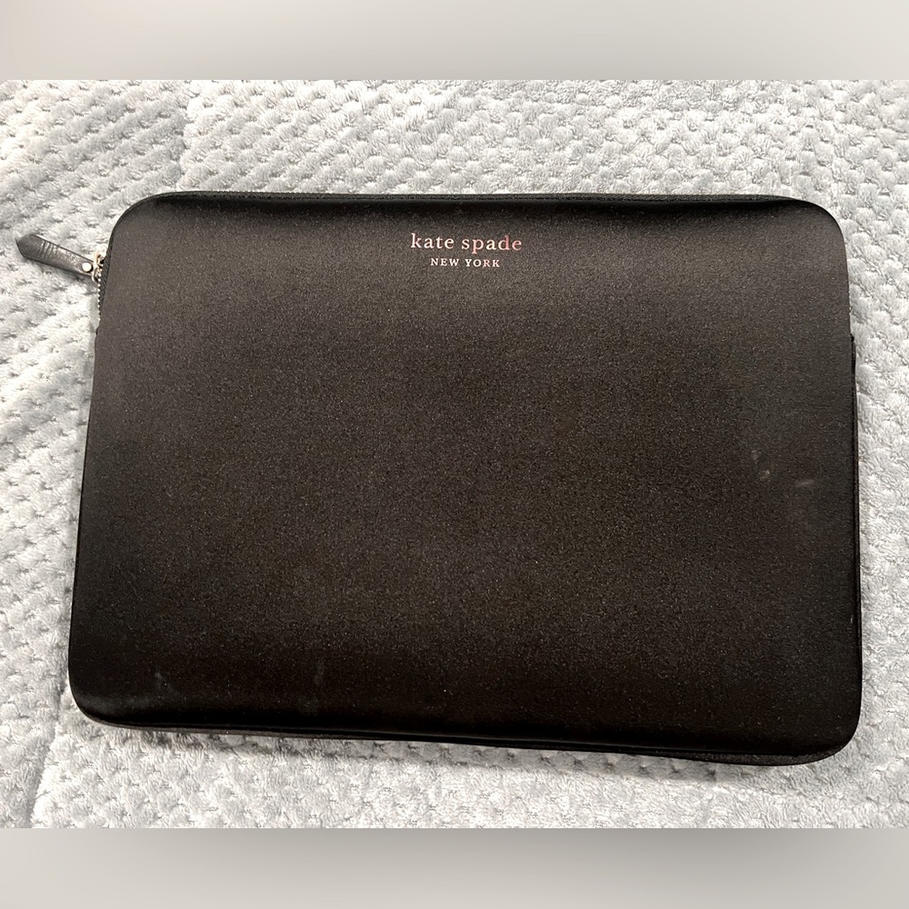 Kate Spade ♠️ Laptop Sleeve 🖤